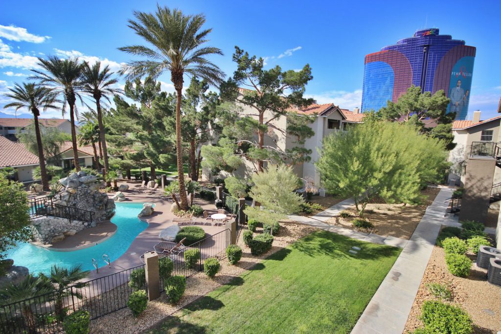 Flamingo Palms Villas