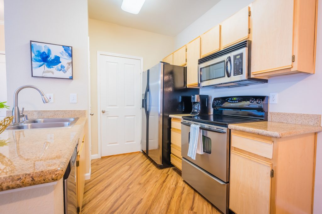 Avalon Villa – Kitchen Dinning4 – 702Housing
