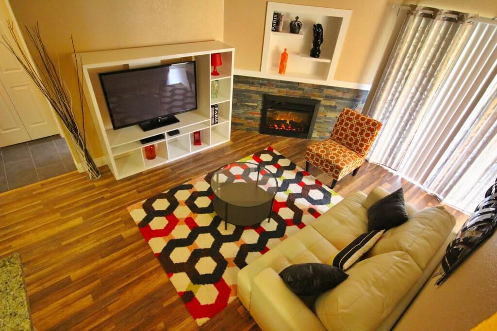 HDRtist HDR – http://www.ohanaware.com/hdrtist/