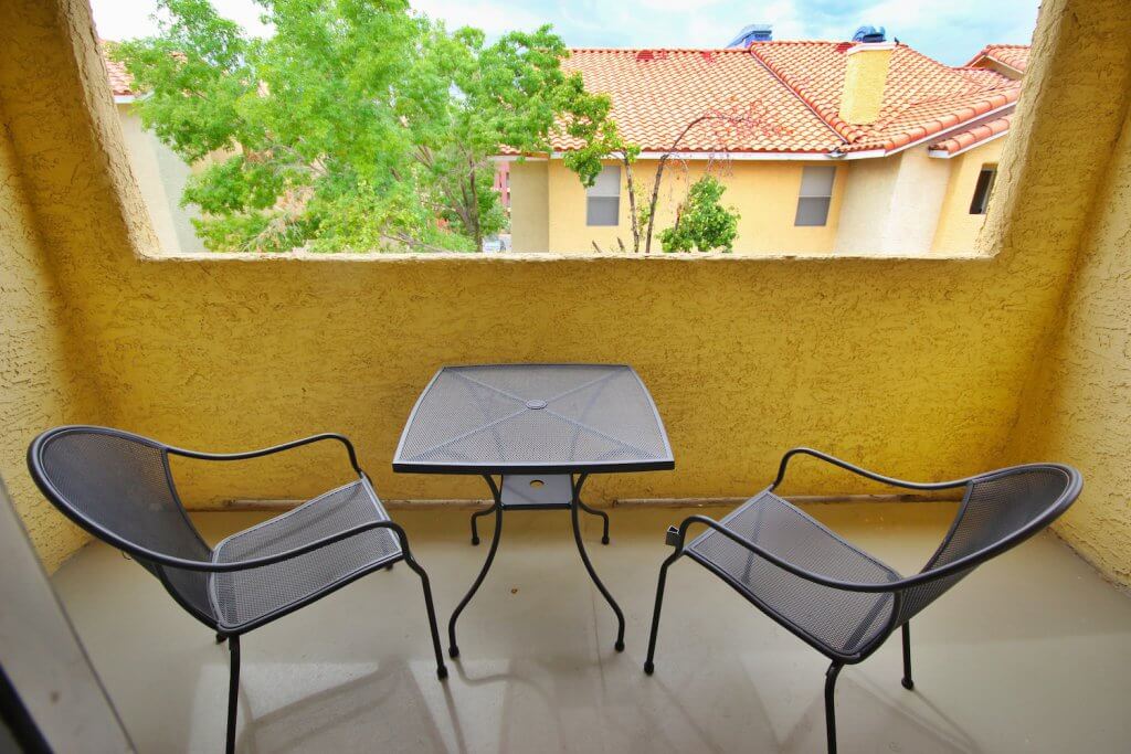 HDRtist HDR – http://www.ohanaware.com/hdrtist/