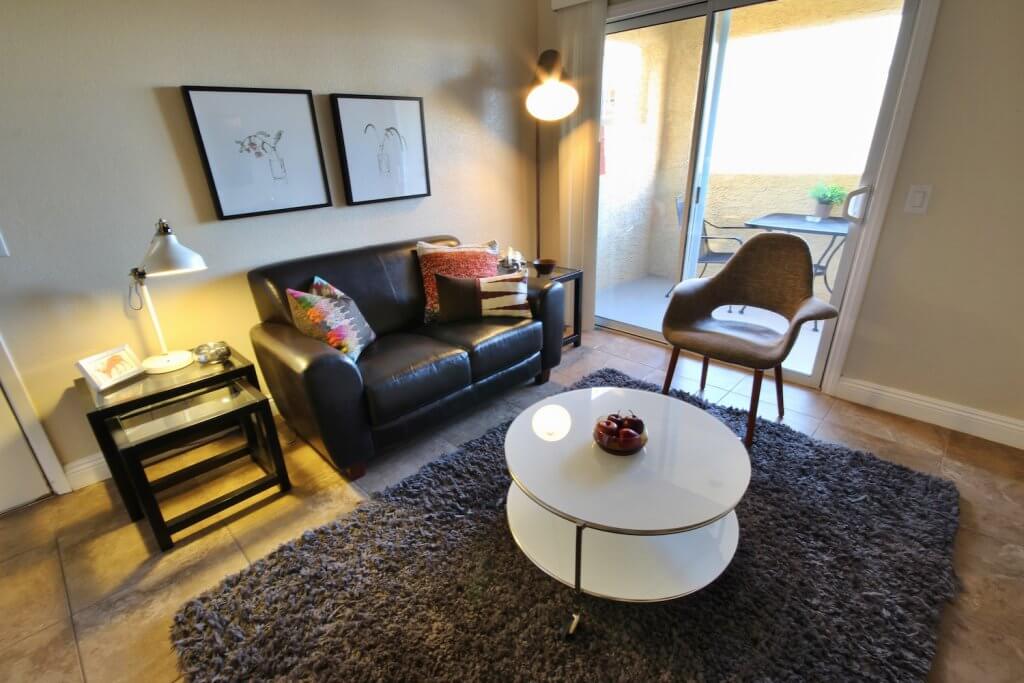 HDRtist HDR – http://www.ohanaware.com/hdrtist/