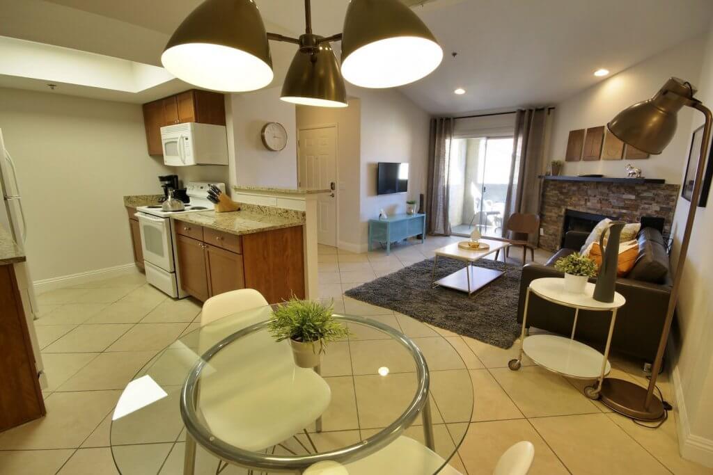 IMG_3413,-IMG_3414,-IMG_3415-compressor