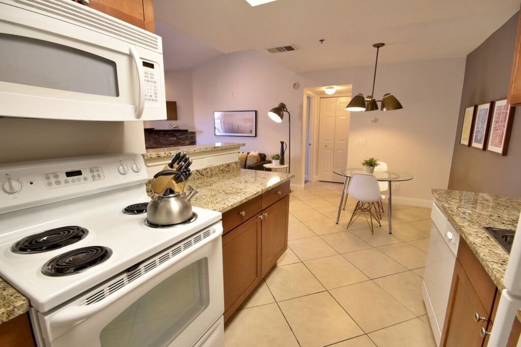 IMG_3419,-IMG_3420,-IMG_3421-compressor