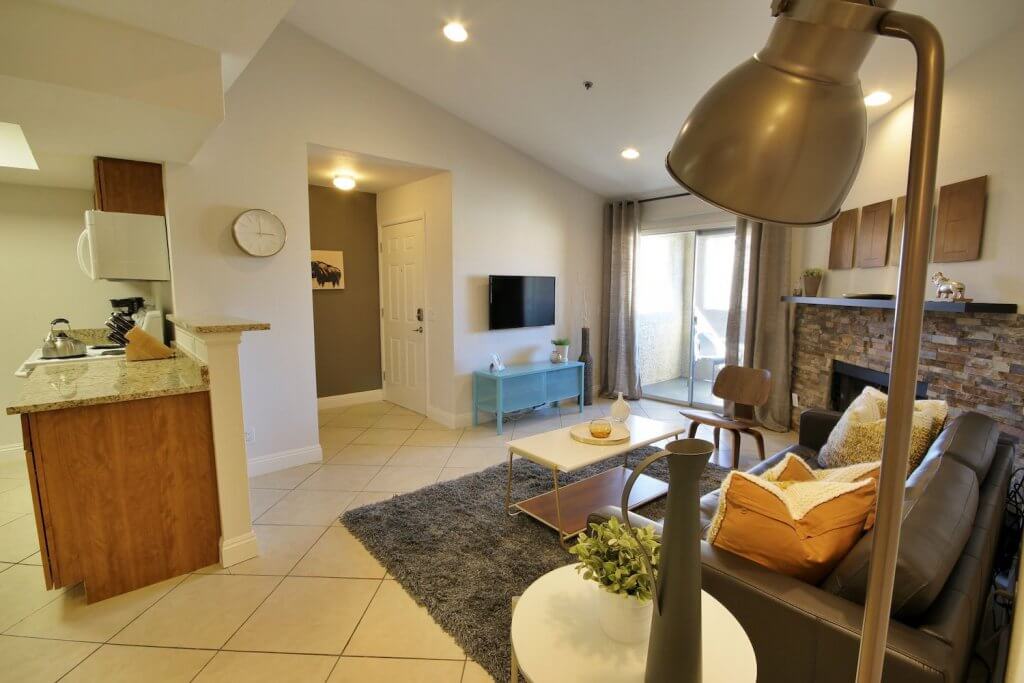 IMG_3431,-IMG_3432,-IMG_3433-compressor