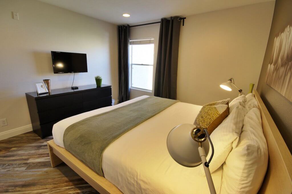 IMG_3455,-IMG_3456,-IMG_3457-compressor