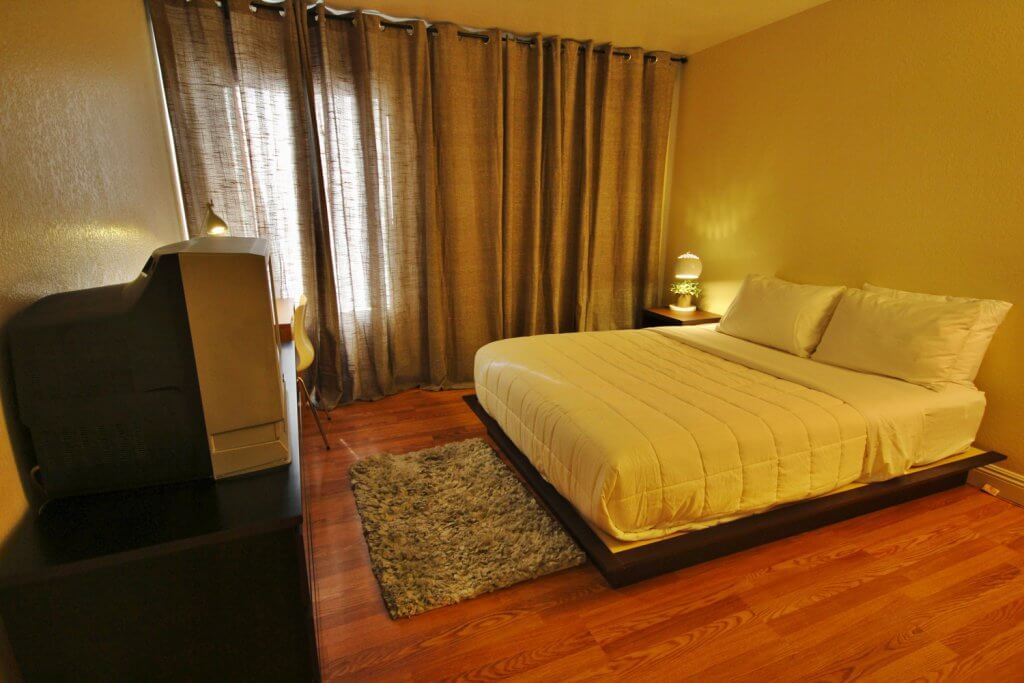 HDRtist HDR – http://www.ohanaware.com/hdrtist/