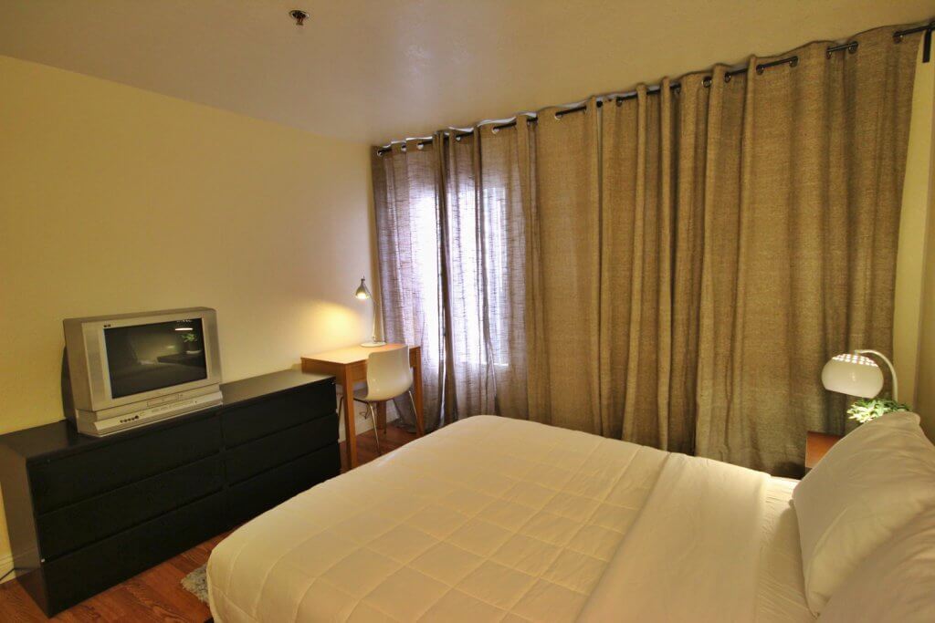 HDRtist HDR – http://www.ohanaware.com/hdrtist/