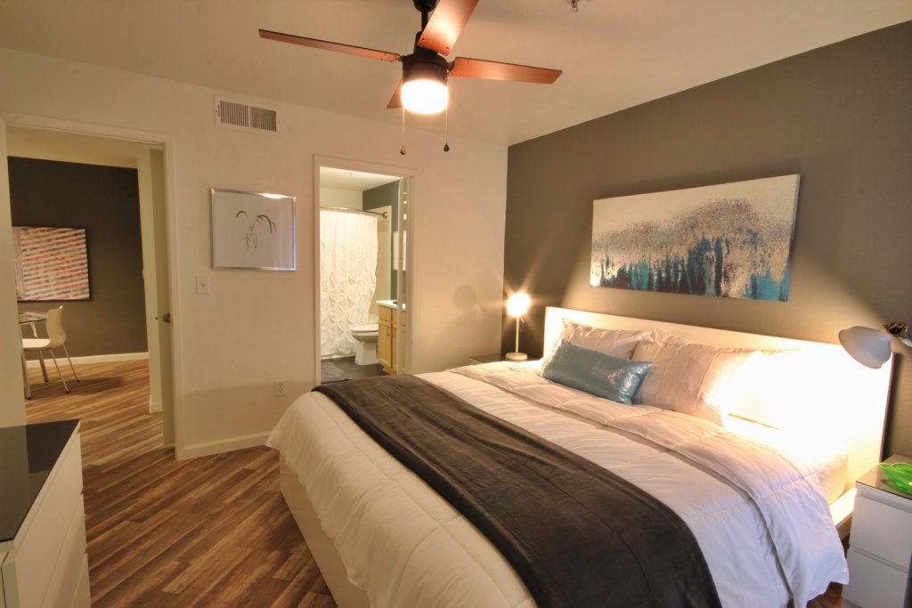 corporate-suites-henderson-horizons-spectrum-bed