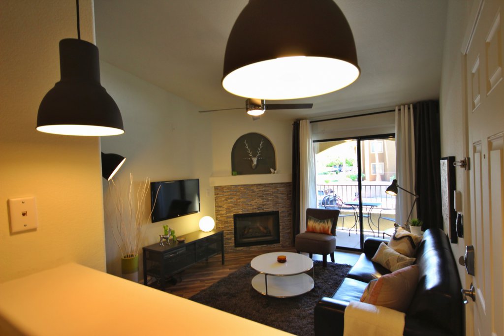 corporate-suites-henderson-horizons-spectrum-island-counter