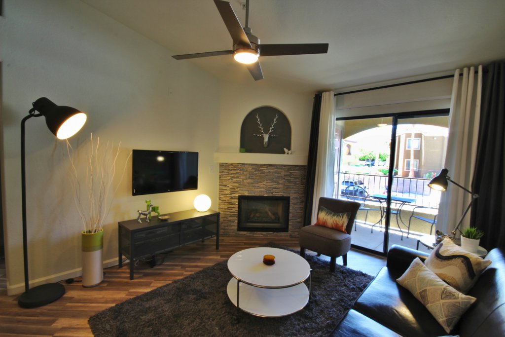 corporate-suites-henderson-horizons-spectrum-living-room
