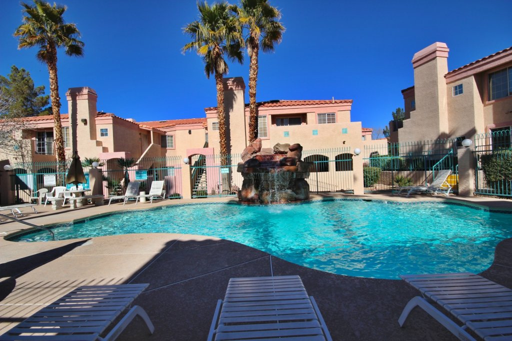 short-term-rentals-henderson-702-housing-serenade-community-1