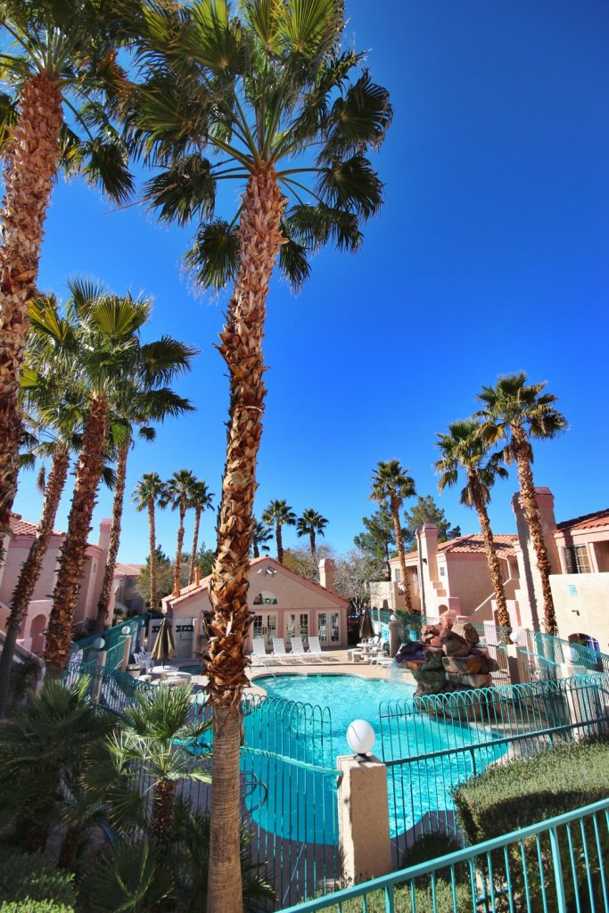 short-term-rentals-henderson-702-housing-serenade-community-3