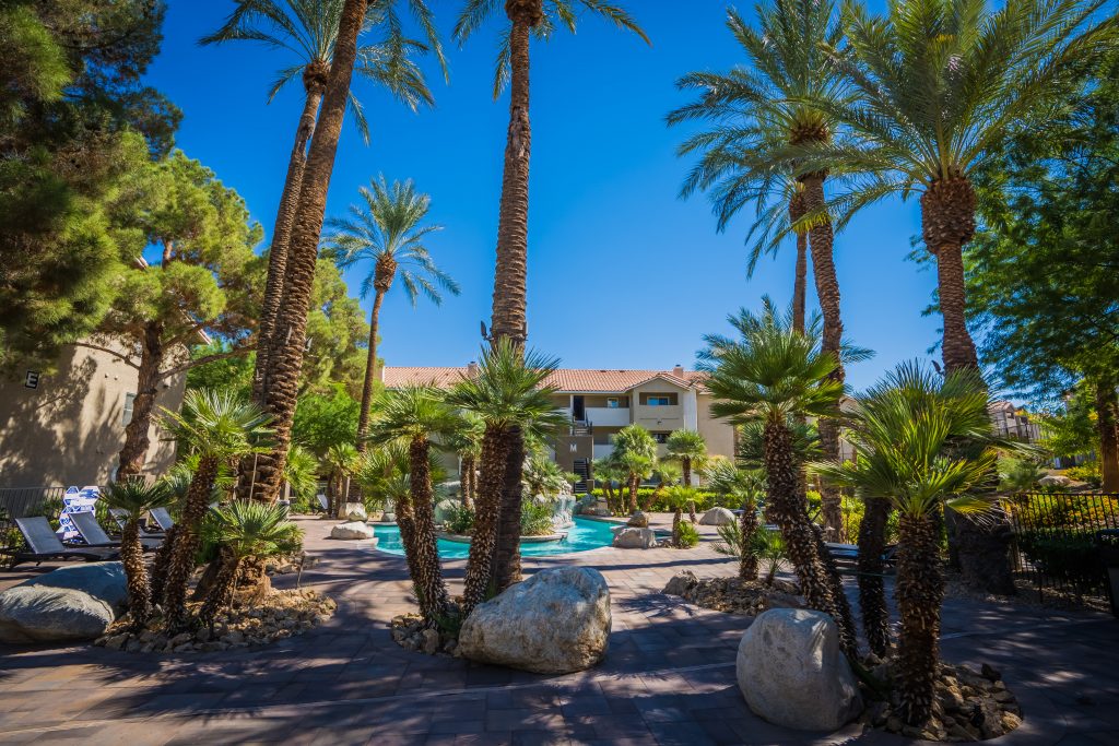 4200-S-Valley-View-Blvd-022