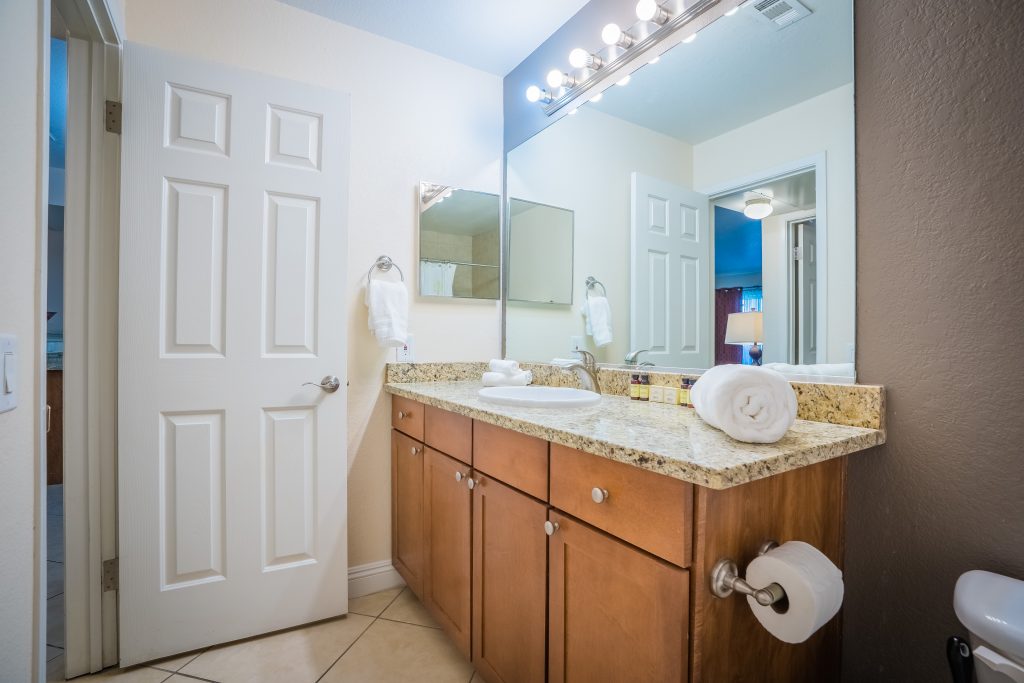 4200-S-Valley-View-Blvd-702Housing-ParkPlace-12