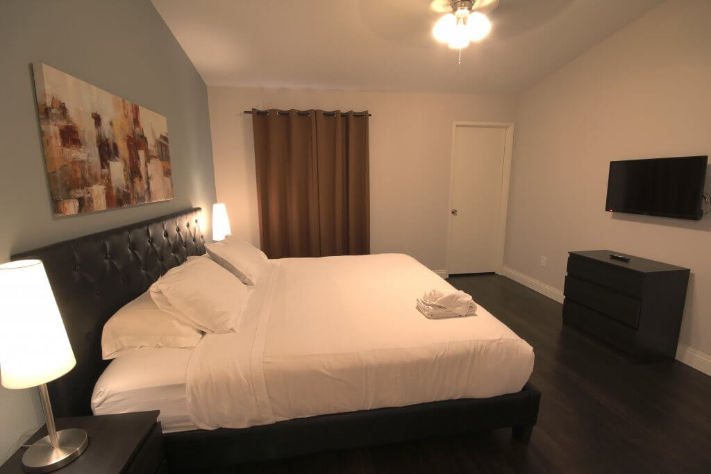 Corporate-Apartment-Las-Vegas-702-Housing-Wild-Flower-Bedroom-2