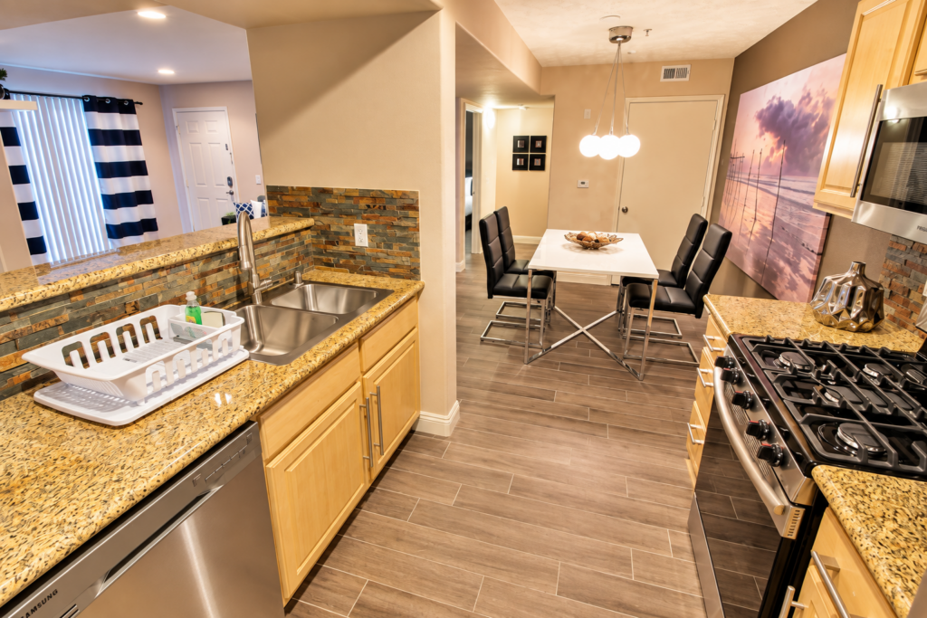 Bright Modern Kitchen and Dining Interior