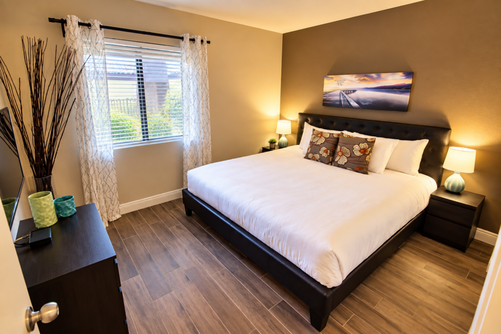 Cozy Modern Bedroom Retreat