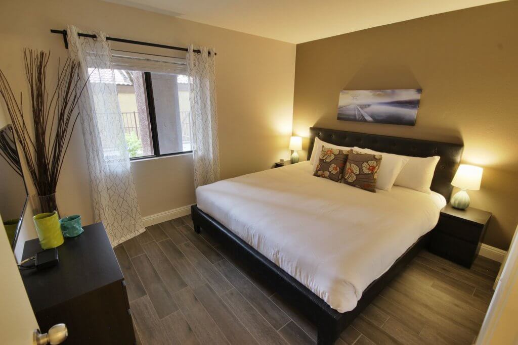 IMG_9877,-IMG_9878,-IMG_9879-compressor