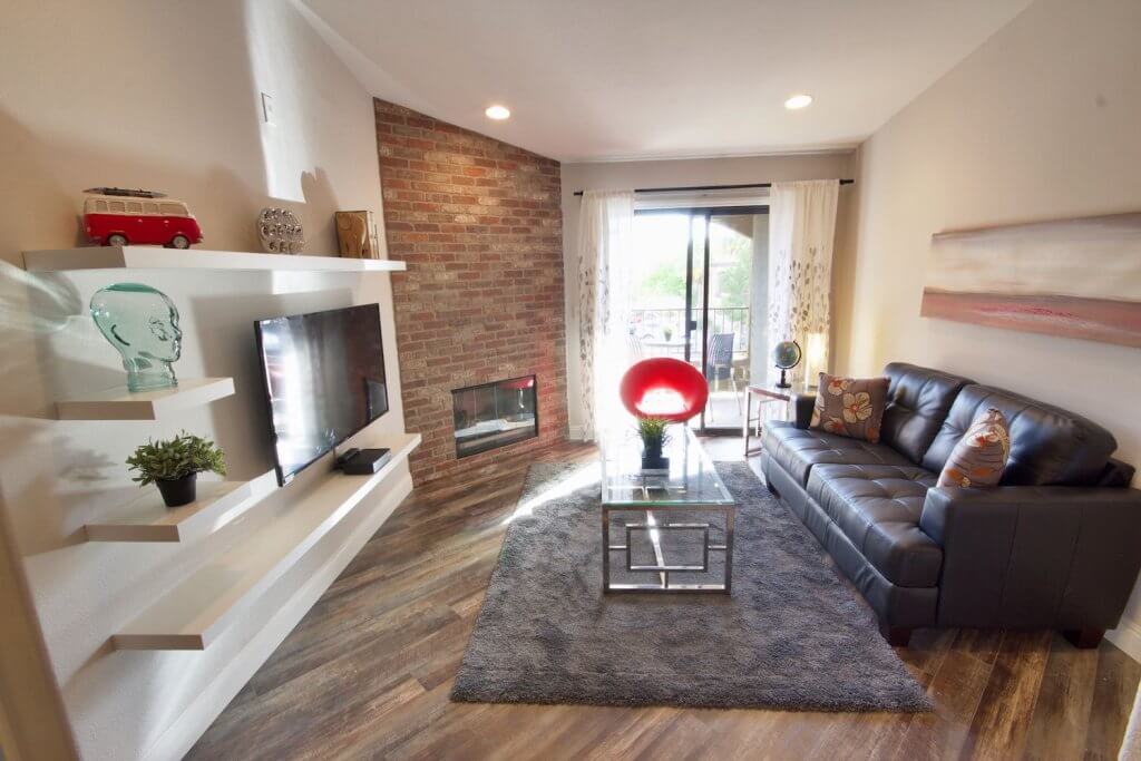 IMG_0401,-IMG_0402,-IMG_0403-compressor