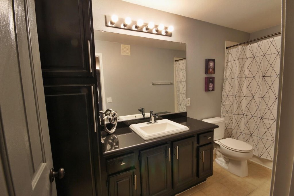 month-to-month rentals henderson – hilltop – bathroom 2