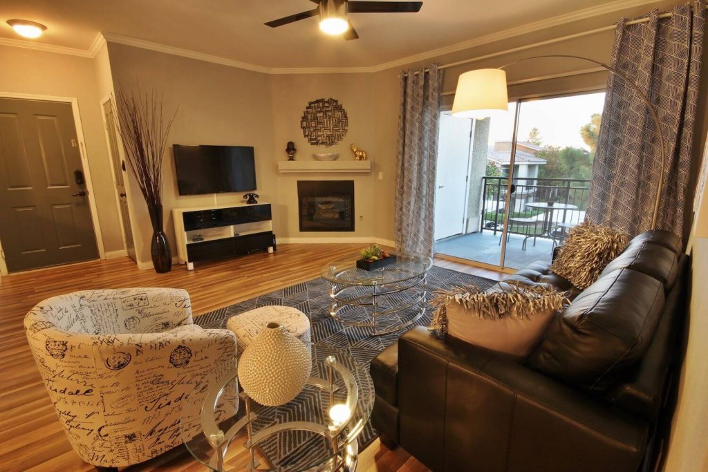 month-to-month rentals henderson – hilltop – living room 3