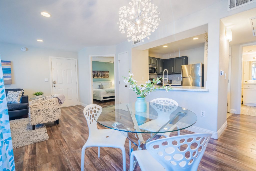 Stella – Dinning2 – 702Housing