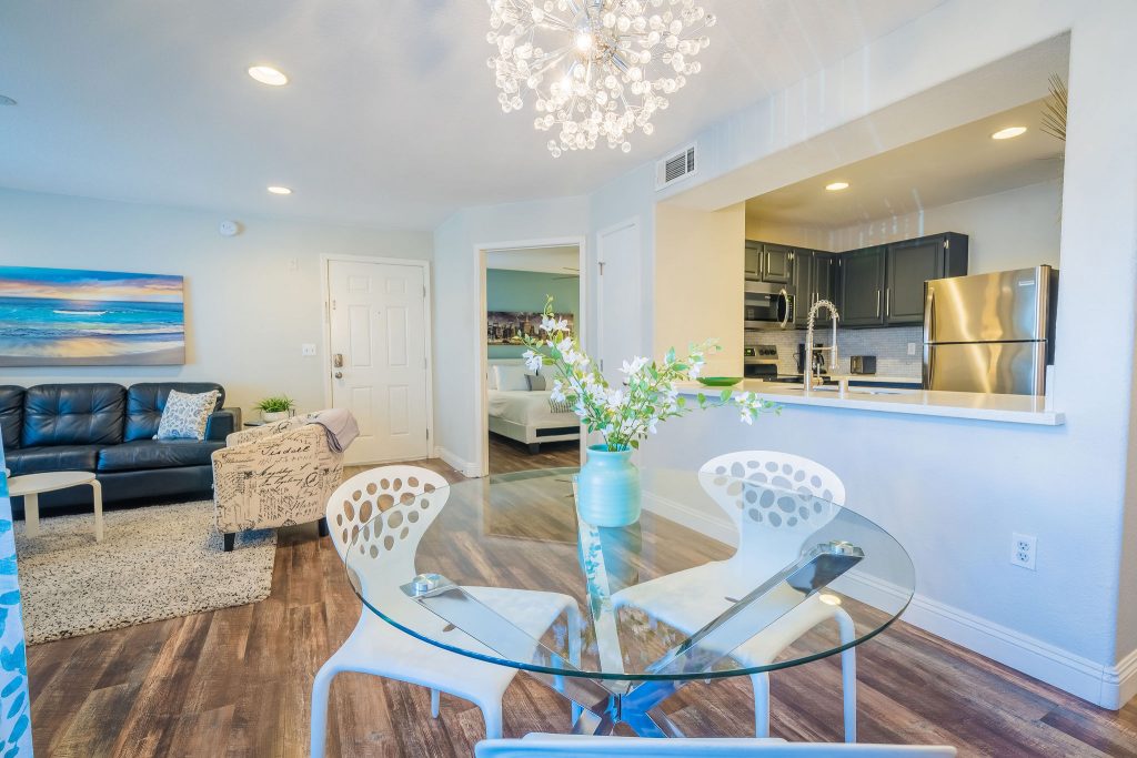 Stella – Dinning3 – 702Housing