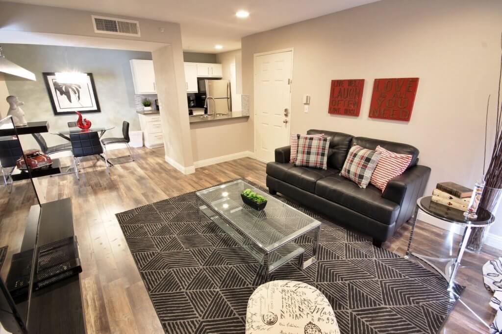 IMG_2450,-IMG_2451,-IMG_2452-compressor