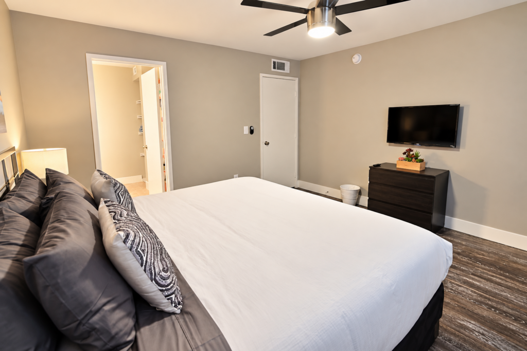 Modern Neutral Bedroom with Open Ensuite