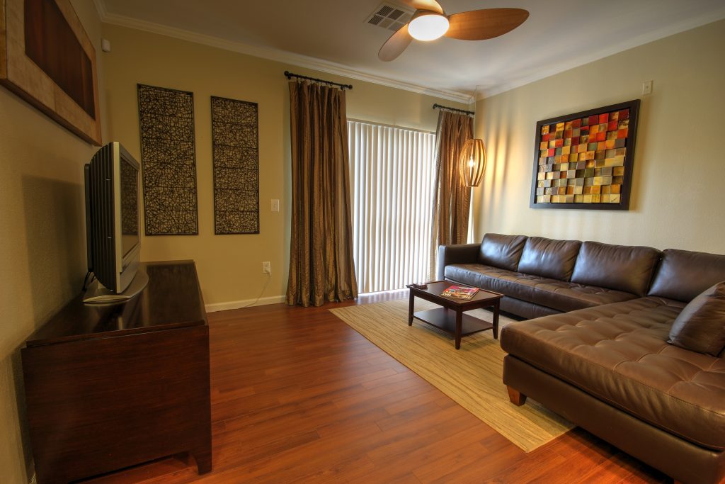 702-housing-henderson-avalon-at-seven-hills-montage-console-table