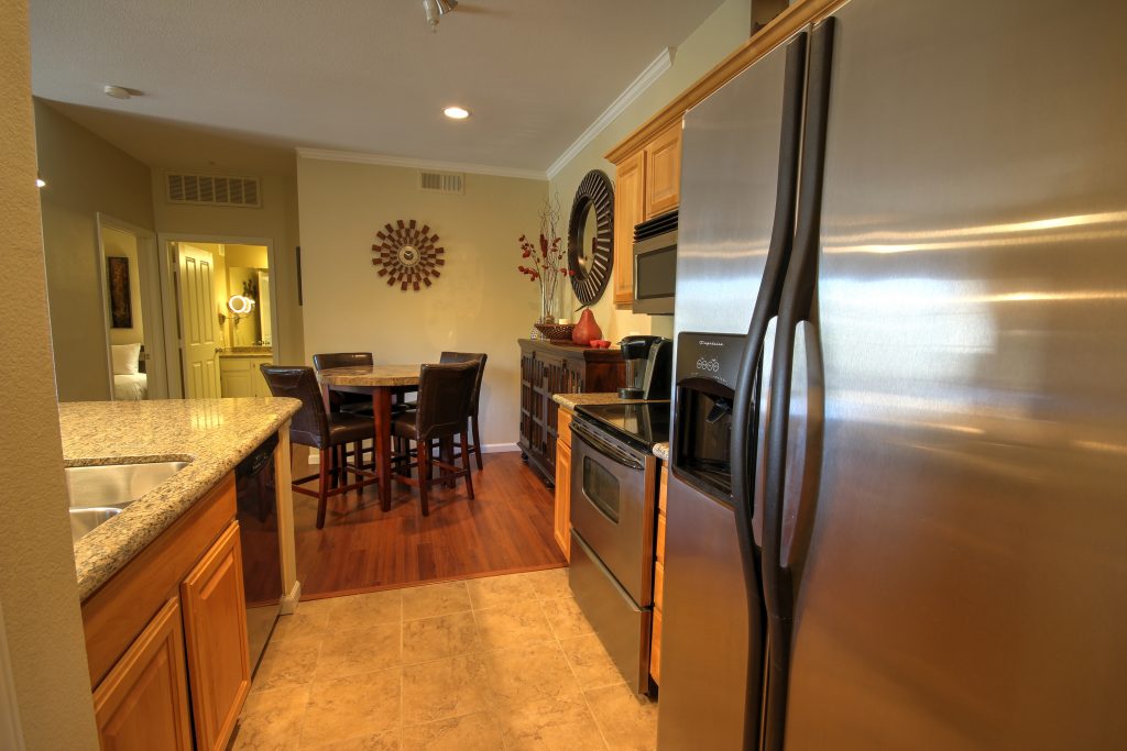702-housing-henderson-avalon-at-seven-hills-montage-kitchen