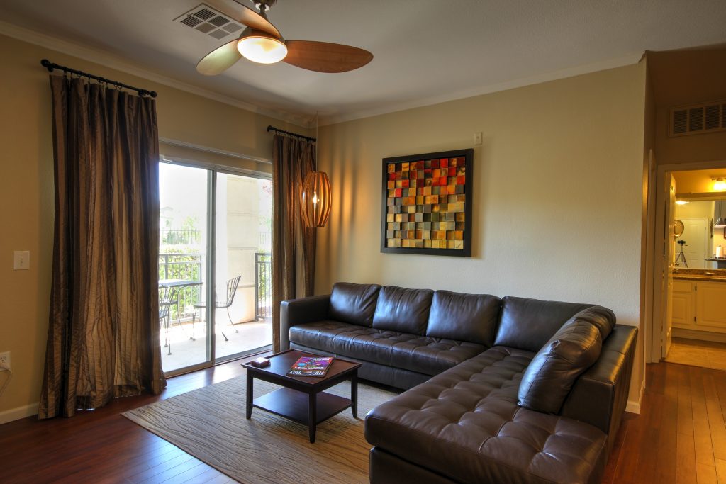 702-housing-henderson-avalon-at-seven-hills-montage-living room