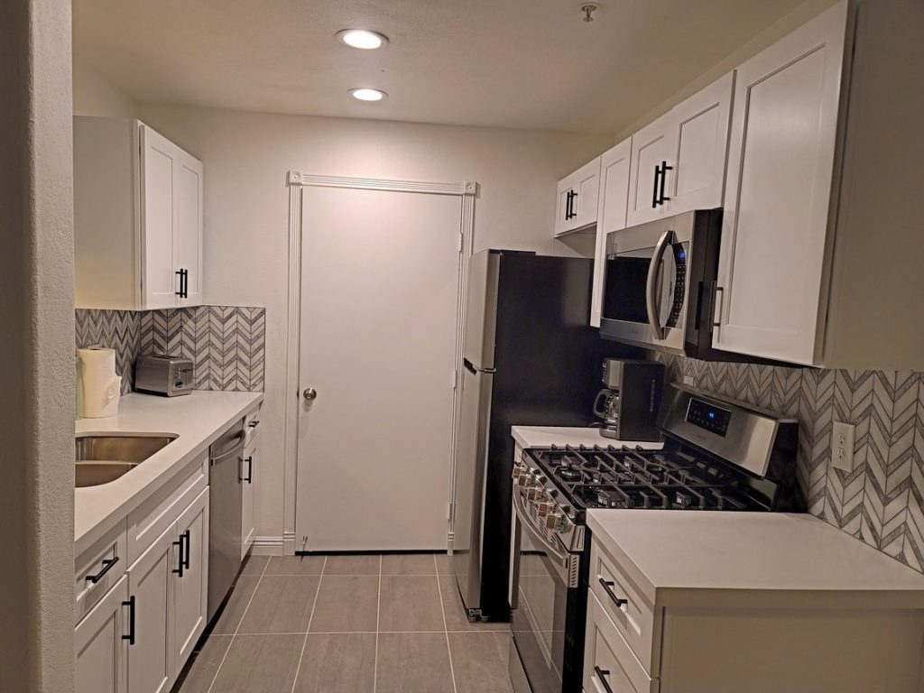 imageedit_16_2547345786