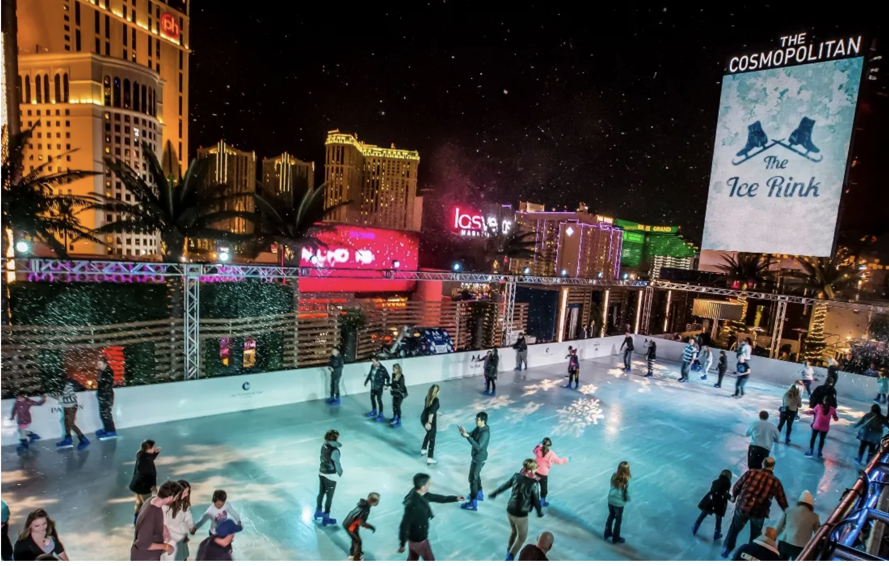 The Best Christmas decorations on the Strip at Bellagio Las Vegas I Happy  Holidays 2021 