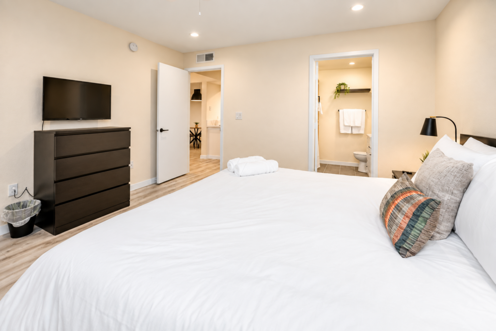 Modern Neutral Bedroom Retreat (1)