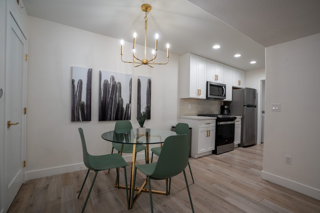 Avanti 702 Housing Dining 3