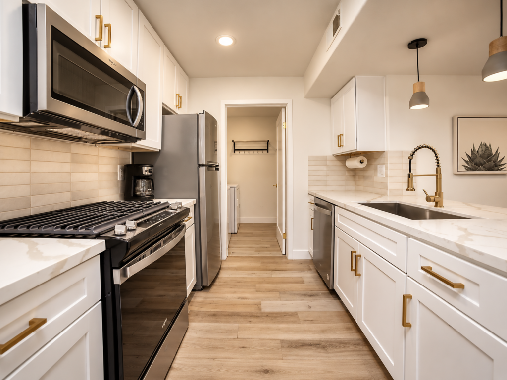 avanti-galley-kitchen-las-vegas-nv