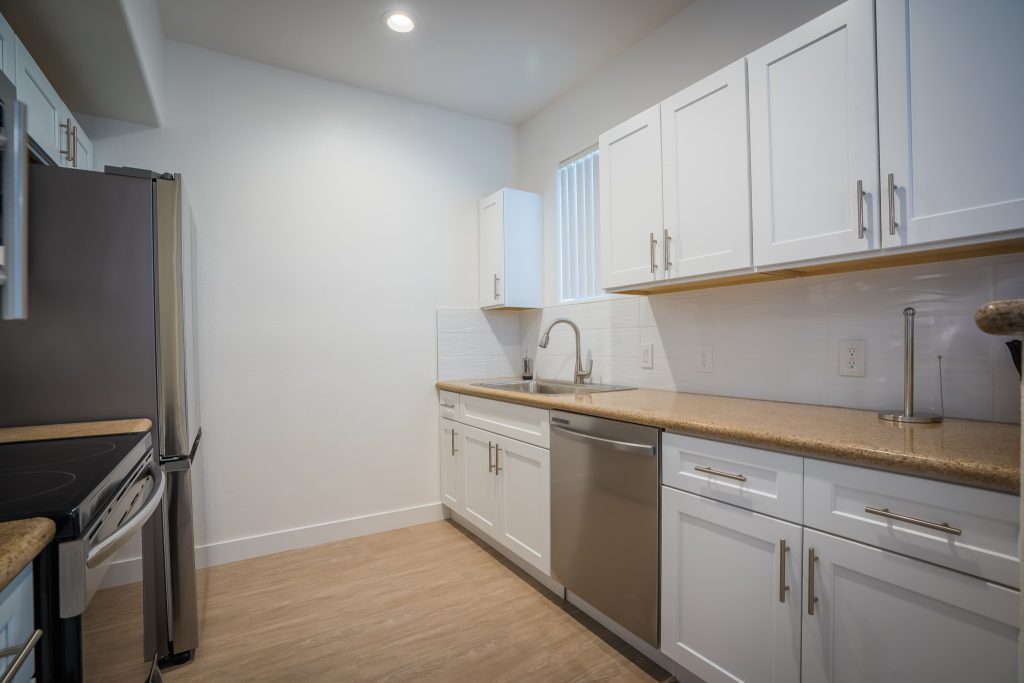 Sierra Sky 702 Housing Kitchen2