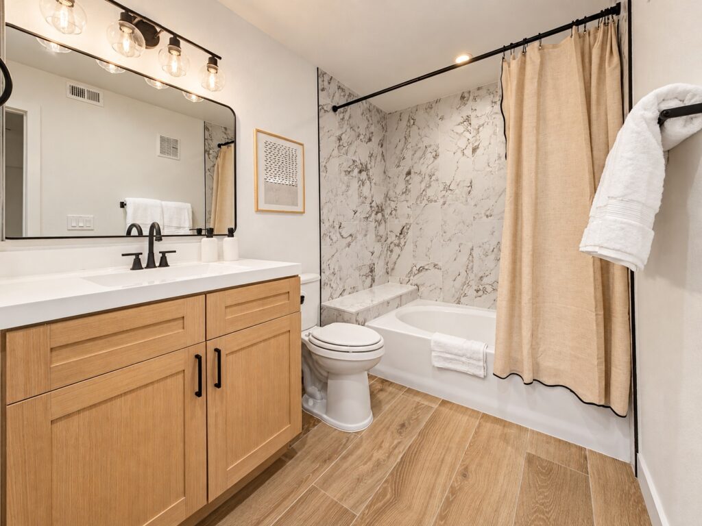sagewood-117-bathroom-vanity-tub-henderson-nv